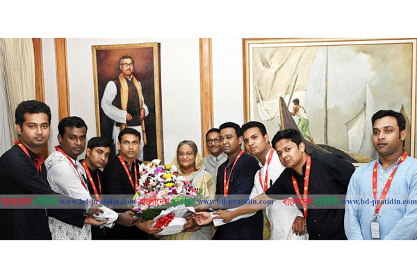 আন্দোলনরত শিক্ষার্থীদের 'বোঝাতে' ছাত্রলীগকে দায়িত্ব দিলেন প্রধানমন্ত্রী