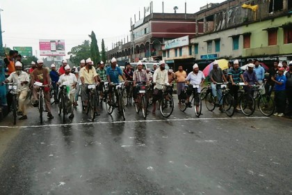 চুয়াডাঙ্গায় মাদকবিরোধী সাইক্লিং প্রতিযোগিতা