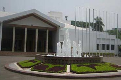 মিথ্যা সংবাদে বিভ্রান্ত হবেন না : প্রধানমন্ত্রীর কার্যালয় 