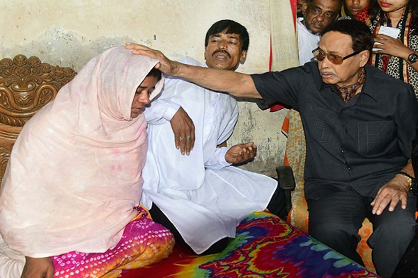 মীমের পরিবারকে এরশাদের সান্ত্বনা