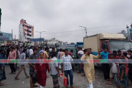 শনির আখড়ায় রাস্তা অবরোধ পরিবহন শ্রমিকদের