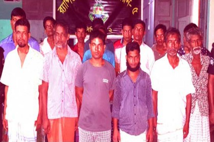 নাটোরে ২০ মাদকসেবী ও জুয়াড়ি আটক