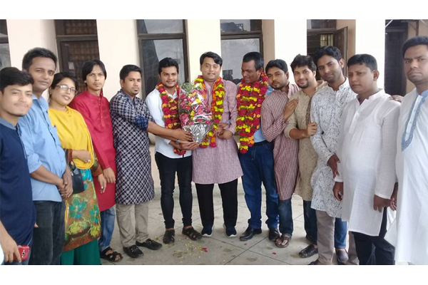 বিএফইউজের চট্টগ্রামের নেতাদের সংবর্ধনা