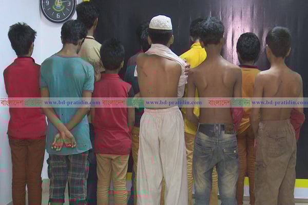 রাঙ্গুনিয়ায় ১১ জিম্মী শিশুসহ ইয়াবা উদ্ধার, হোটেল মালিক আটক