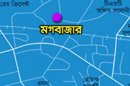 এবার রাস্তায় মেডিকেল কলেজের শিক্ষার্থীদের অবস্থান