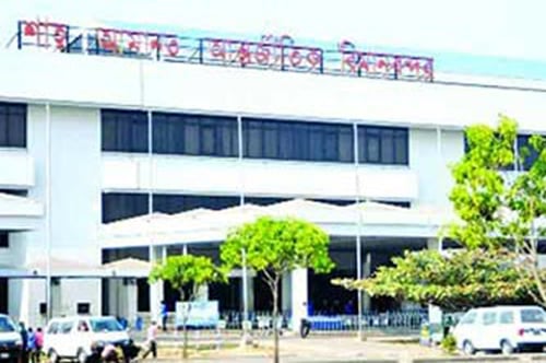 চট্টগ্রামে ১৬ কেজি স্বর্ণের বারসহ গ্রেফতার ১