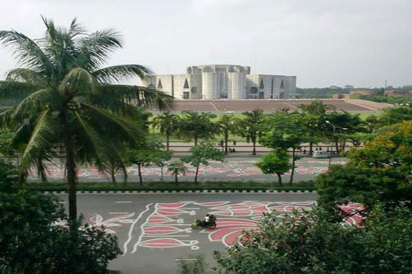 নারী এমপিদের আলাদা হোস্টেল নির্মাণের সুপারিশ