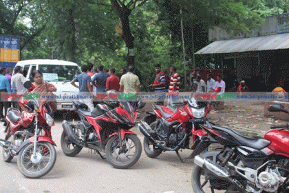 বাগেরহাটে ট্রাফিক সপ্তাহ, তৃতীয় দিনে ৭০ মামলা