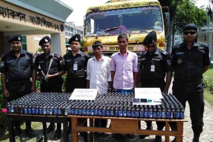 সিরাজগঞ্জে ৫৫০ বোতল ফেনসিডিলসহ আটক ২

