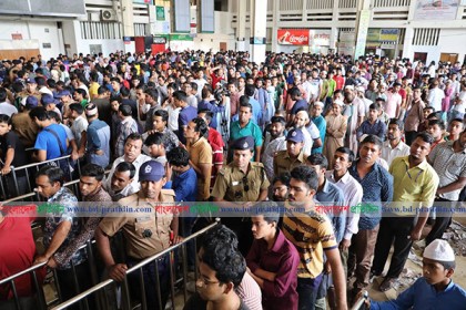 ট্রেনের আগাম টিকিট বিক্রি শুরু