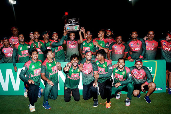 দেশে ফিরলেন টাইগাররা