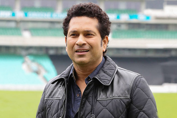 সুযোগ হাতছাড়া হওয়ায় হতাশ শচীন
