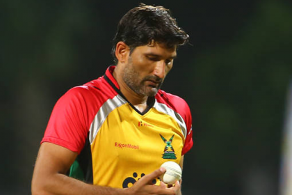 অশ্লীল অঙ্গভঙ্গির জেরে বিপাকে পাকিস্তানি পেসার 