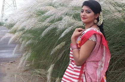 আসছে সালমার কালারে