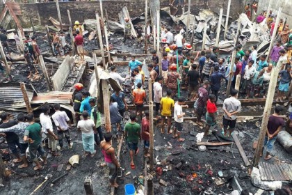চট্টগ্রামে বস্তিতে আগুন, শিকলবন্দী অবস্থায় নিহত ১


