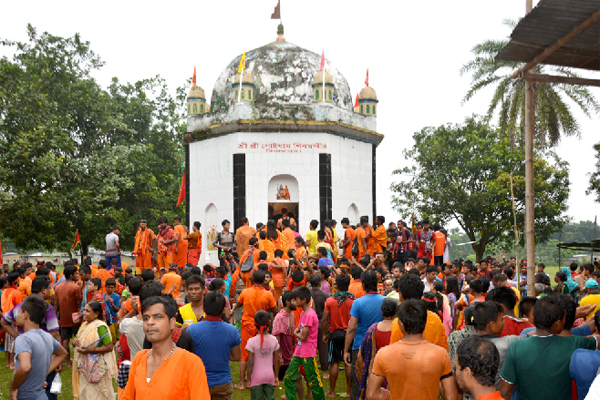 শেষ হল কৈলাশপতির মহাস্নানযাত্রা