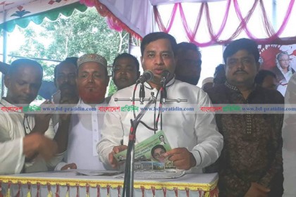 'স্বপ্ন দেখেছেন বঙ্গবন্ধু, বাস্তবায়ন করছেন শেখ হাসিনা'