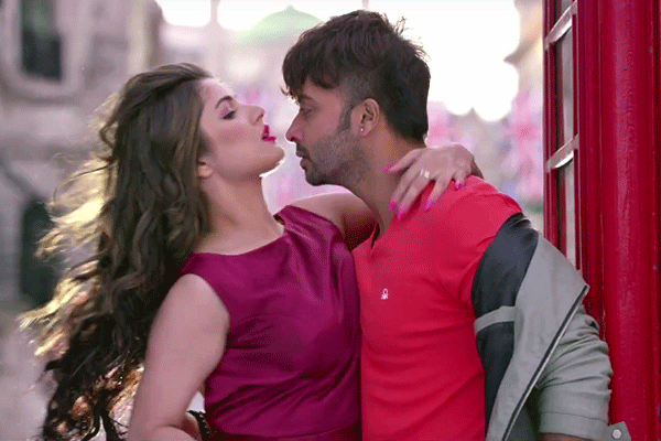 টলিউডে শাকিব-শ্রাবন্তীর প্রেমের গুঞ্জন!