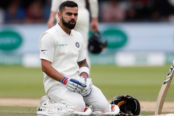 কোহলির চোটে চিন্তায় ভারত 