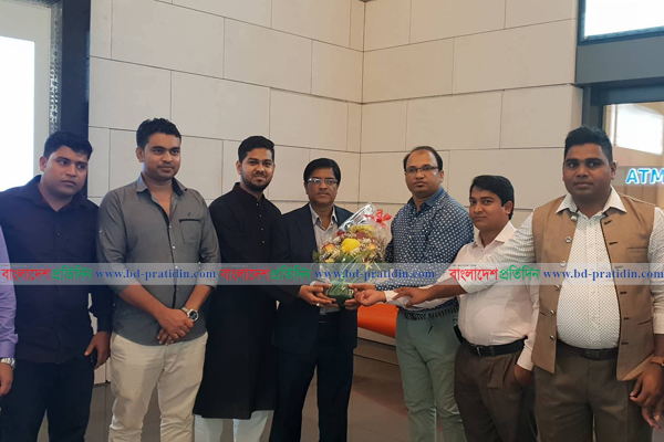 শোক দিবসের অনুষ্ঠানে যোগ দিতে যুবলীগের সাংগঠনিক সম্পাদক ওমানে
