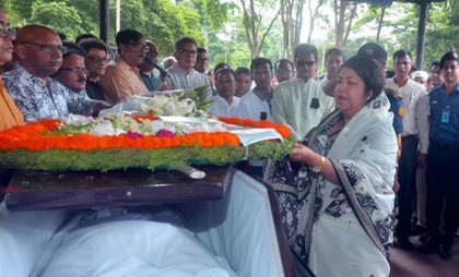 সাংবাদিক গোলাম সারওয়ারের মরদেহে স্পিকারের শেষ শ্রদ্ধা