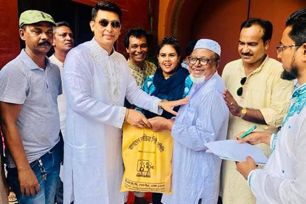 ছবিতে এফডিসিতে শিল্পী সমিতির কোরবানি
