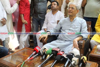 এখনও একটা সুস্থ রাজনৈতিক প্রক্রিয়া তৈরি করতে পারলাম না: ফখরুল