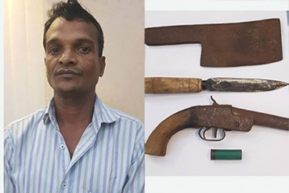 চট্টগ্রামে অস্ত্রসহ ছিনতাইকারী গ্রেফতার