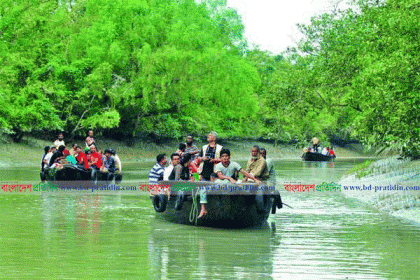 পর্যটকদের পদচারণায় মুখরিত সুন্দরবন
