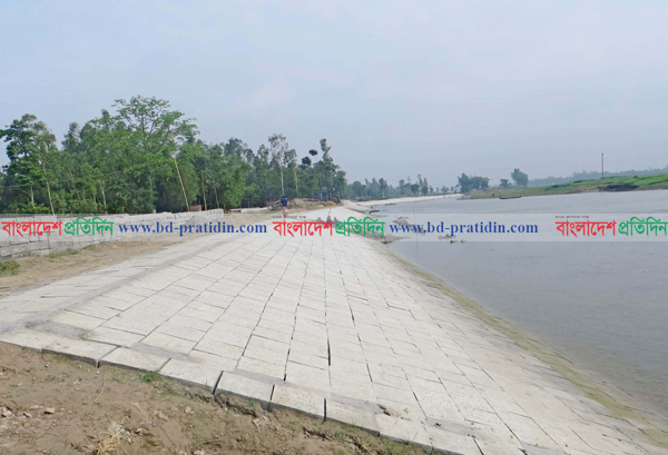 বগুড়ায় বাঙালী নদীর তীর সংরক্ষণের কাজ সম্পন্ন