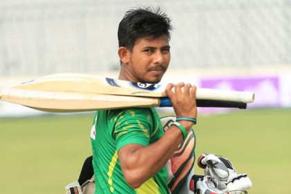 এবার ক্রিকেটার মোসাদ্দেকের বিরুদ্ধে স্ত্রী নির্যাতনের অভিযোগ

