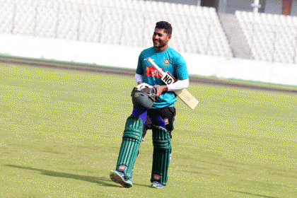 ইমরুলকে স্বপ্ন দেখাচ্ছেন স্টিভ রোডস