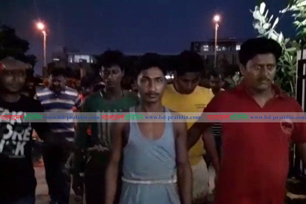 কলকাতায় ডাকাতির ঘটনায় ৫ বাংলাদেশি আটক 