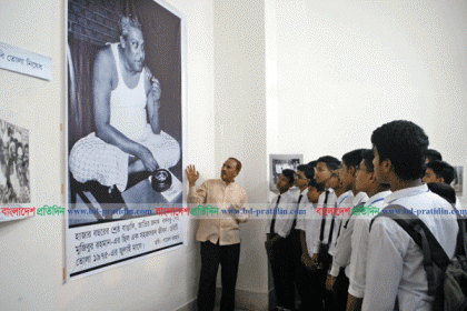 চট্টগ্রামে ‘পাভেল রহমানের ক্যামেরায় বঙ্গবন্ধু’ শীর্ষক প্রদর্শনী