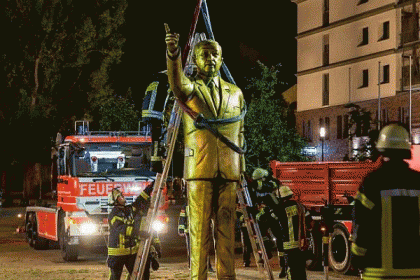 এরদোগানের ভাস্কর্য 'ভেঙে দিল' জার্মানি