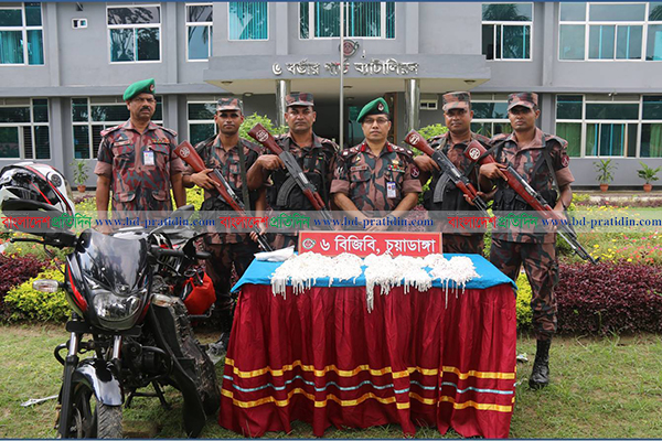 চুয়াডাঙ্গায় ৩০ লক্ষাধিক টাকার রূপার গহনা জব্দ