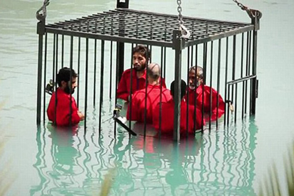 সিরিয়ায় ৫ হাজার বন্দিকে ঠাণ্ডা মাথায় হত্যা করে আইএস