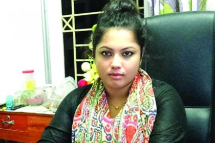 সাংবাদিক সুবর্ণা হত্যার প্রতিবাদে চরফ্যাশনে মানববন্ধন

