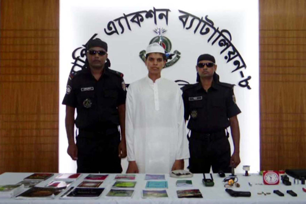 বরিশালে অস্ত্র ও গুলিসহ জেএমবি সদস্য আটক
