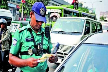 ট্রাফিক আইন অমান্য করায় রাজধানীতে ১৫ লাখ টাকা জরিমানা
