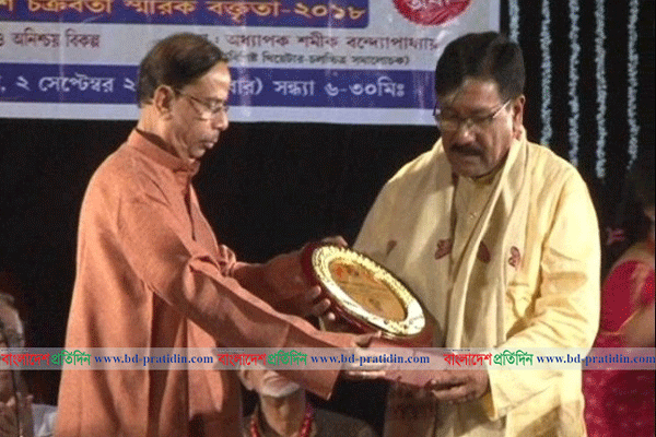 কলকাতায় সম্মানিত বাংলাদেশ সম্মিলিত সাংস্কৃতিক জোটের সভাপতি গোলাম কুদ্দুস