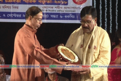 কলকাতায় সম্মানিত বাংলাদেশ সম্মিলিত সাংস্কৃতিক জোটের সভাপতি গোলাম কুদ্দুস