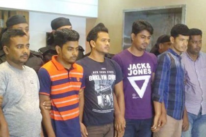 ১৪ হাজার টাকার বিনিময়ে ৬ কোটি টাকার স্বর্ণ ঢাকায় পাঠাতে রাজি হয়