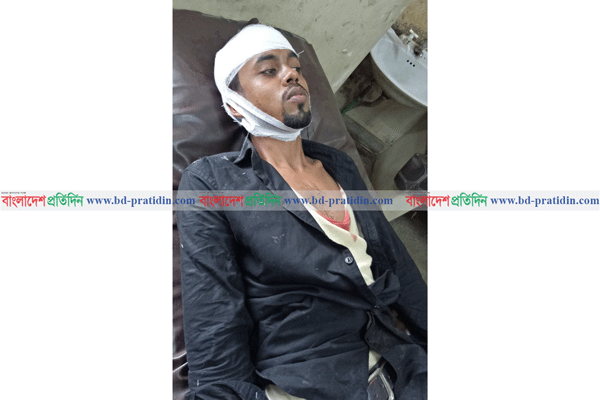 চবিতে শিবির সন্দেহে শিক্ষার্থীকে পিটিয়েছে ছাত্রলীগ