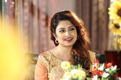নিপার ‘মনের দাবীদার’