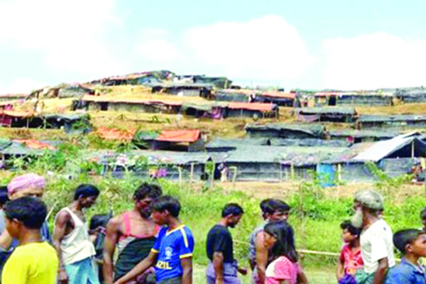 রোহিঙ্গা নিয়ে যত বাণিজ্য