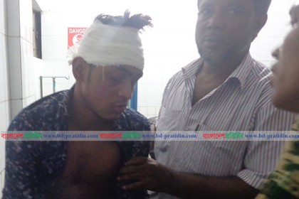 নরসিংদীর চরাঞ্চলে থামছে না টেঁটা সংঘর্ষ, আহত ৩
