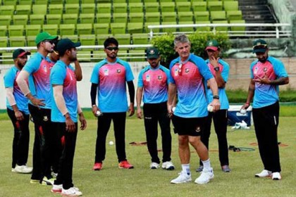 এশিয়া কাপ খেলতে দুবাইয়ে গেল টাইগাররা