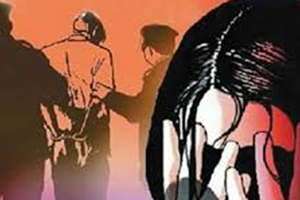 পোশাক শ্রমিককে অপহরণের পর ধর্ষণের চেষ্টা, আটক ৪ 