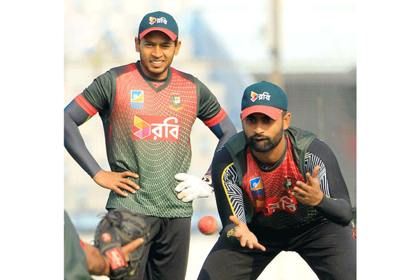 তামিম ৬৩ লাখ, মুশফিক ২৫ লাখ